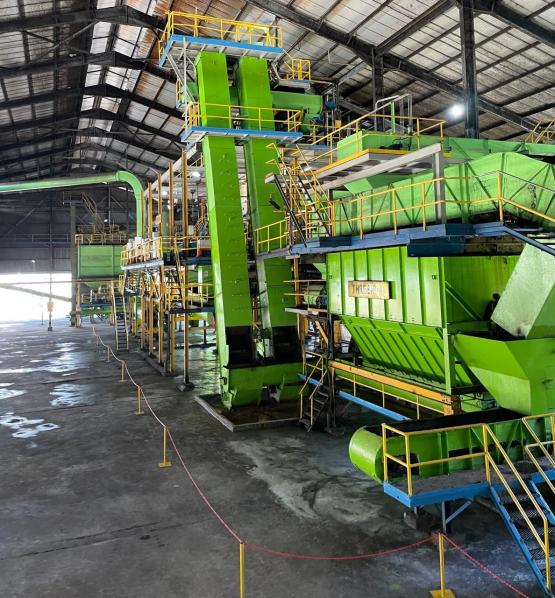 Oil palm processing plant in Malaysia. By Clare Murphy-McGreevey/World Bank